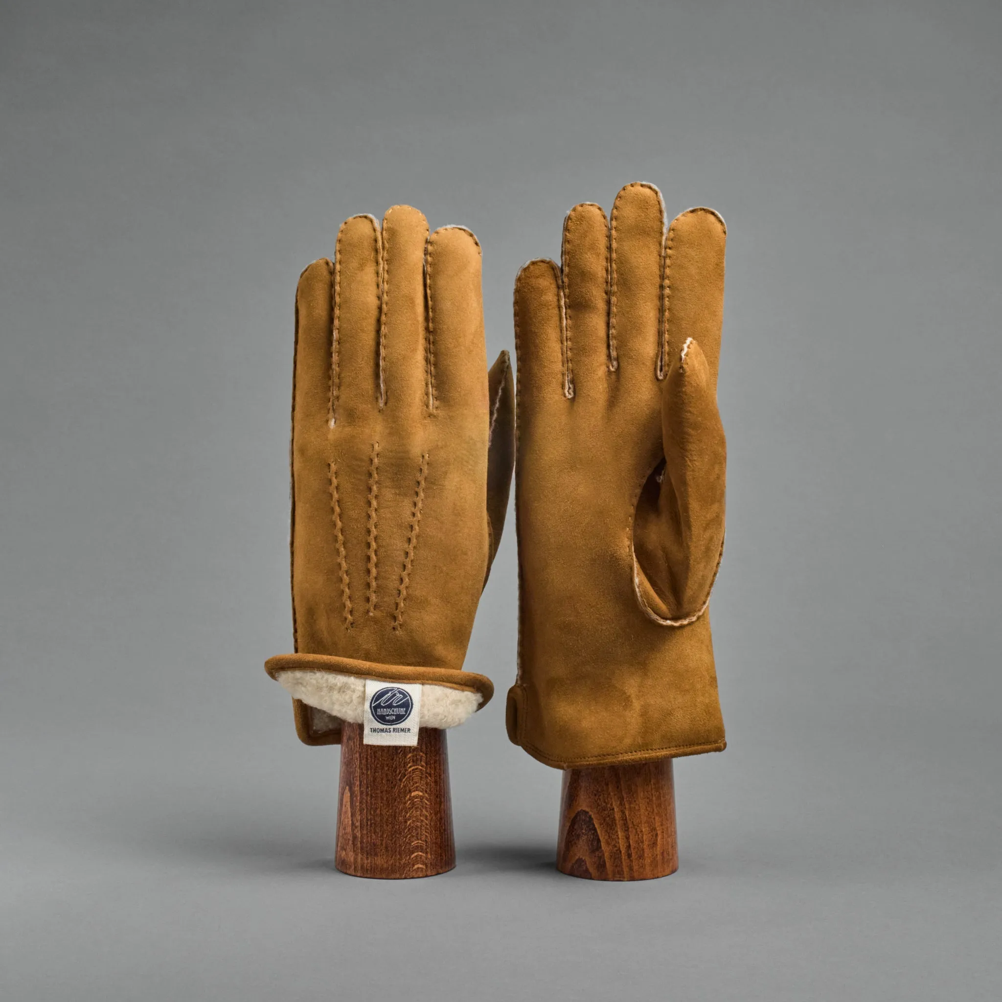 Gentlemen's Gloves from Camel Curly Lambskin lined with Shearling