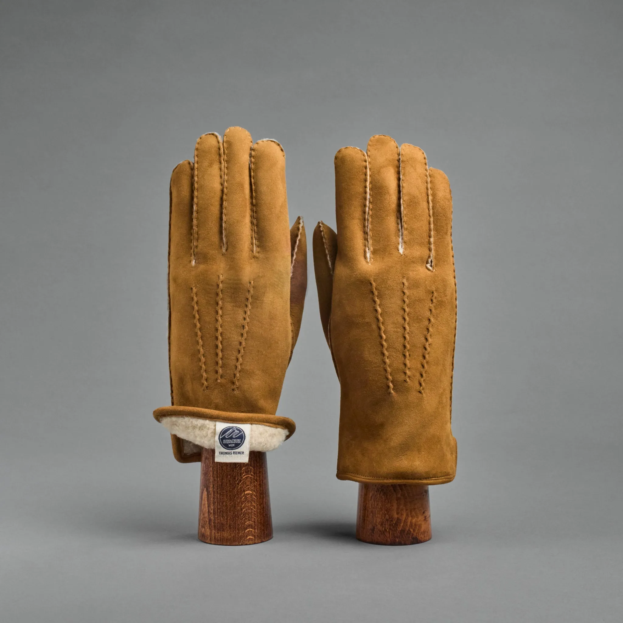 Gentlemen's Gloves from Camel Curly Lambskin lined with Shearling