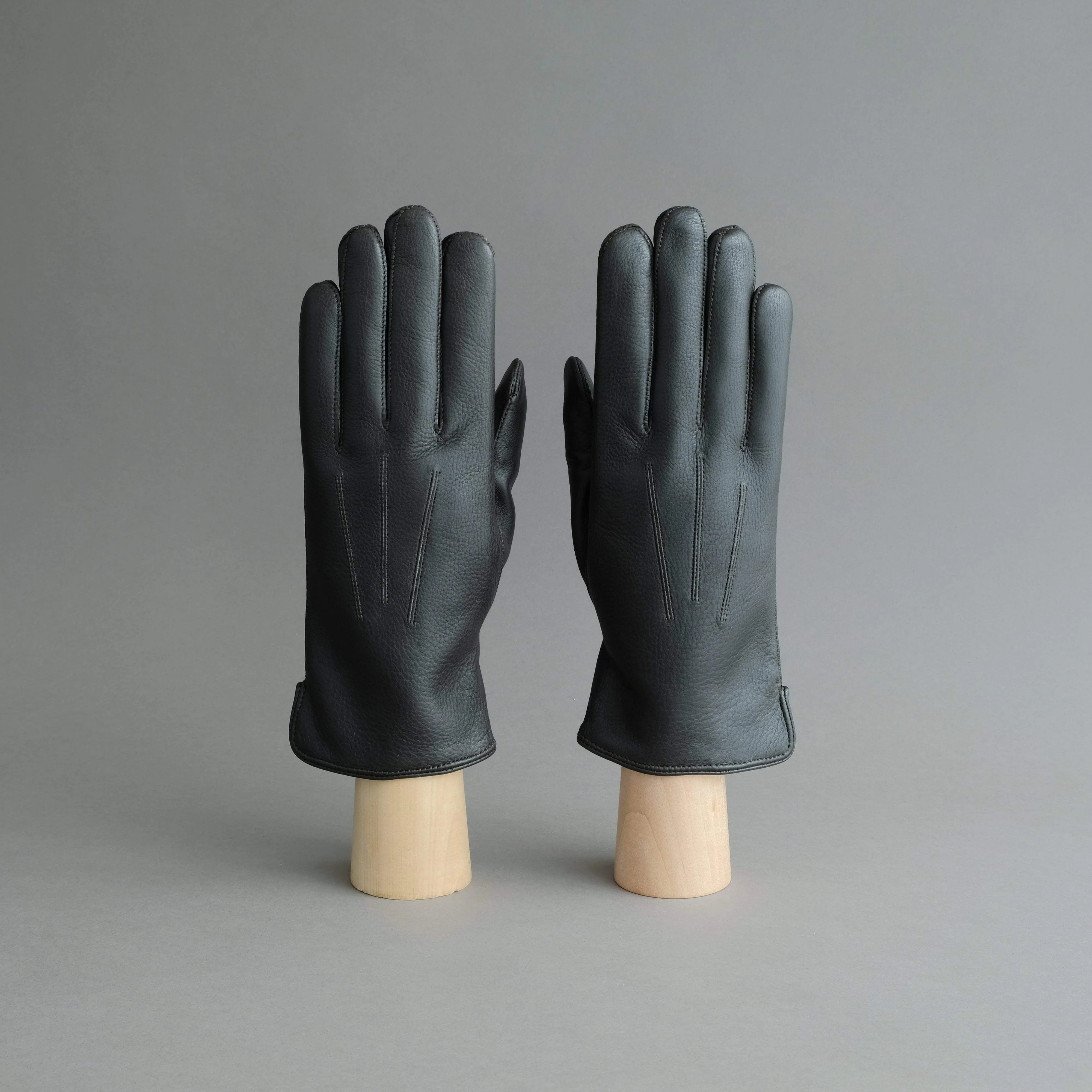 Gentlemen's Gloves from Dark Brown Deerskin Lined with Cashmere