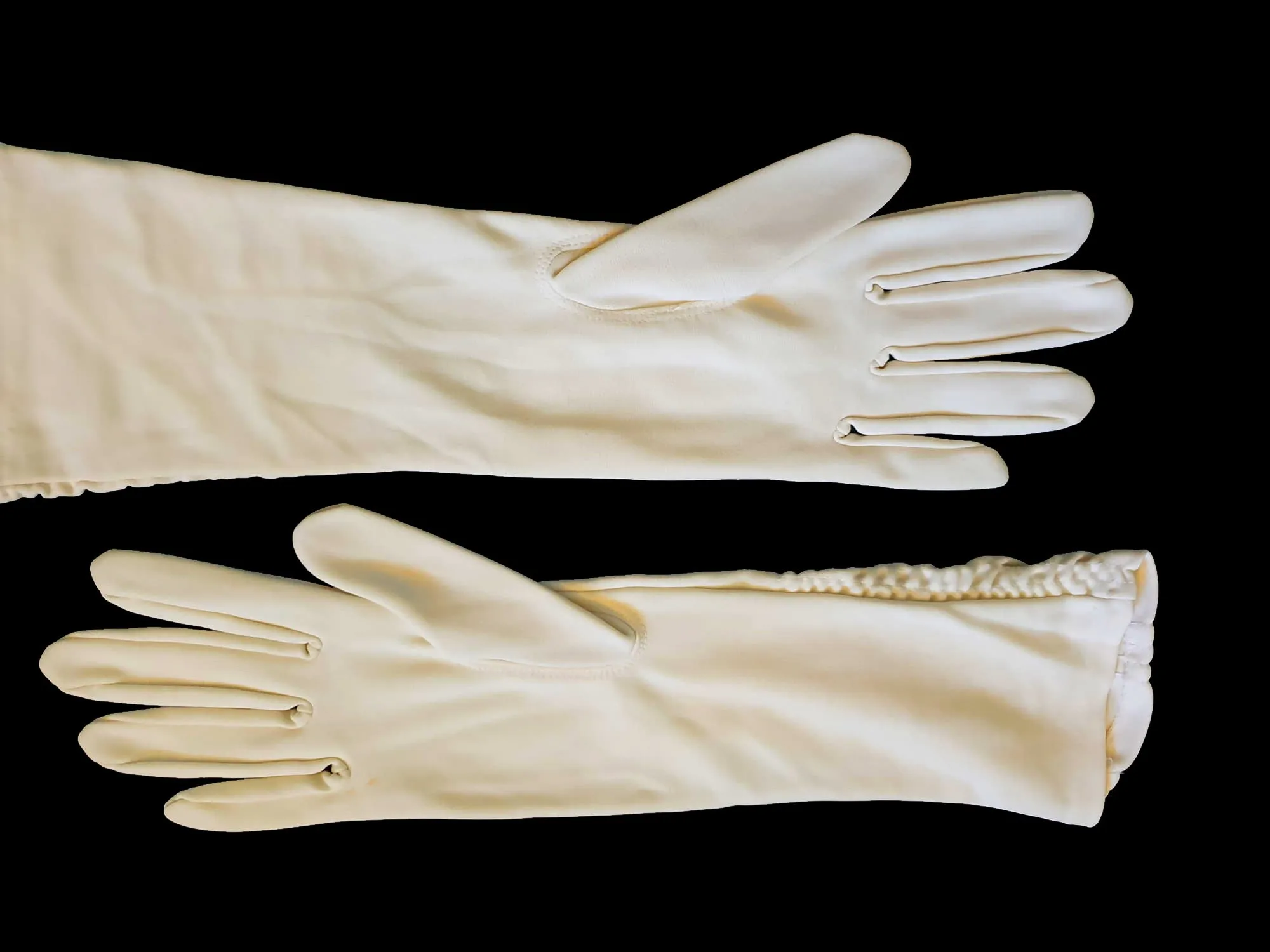 Ivory Gathered Gloves