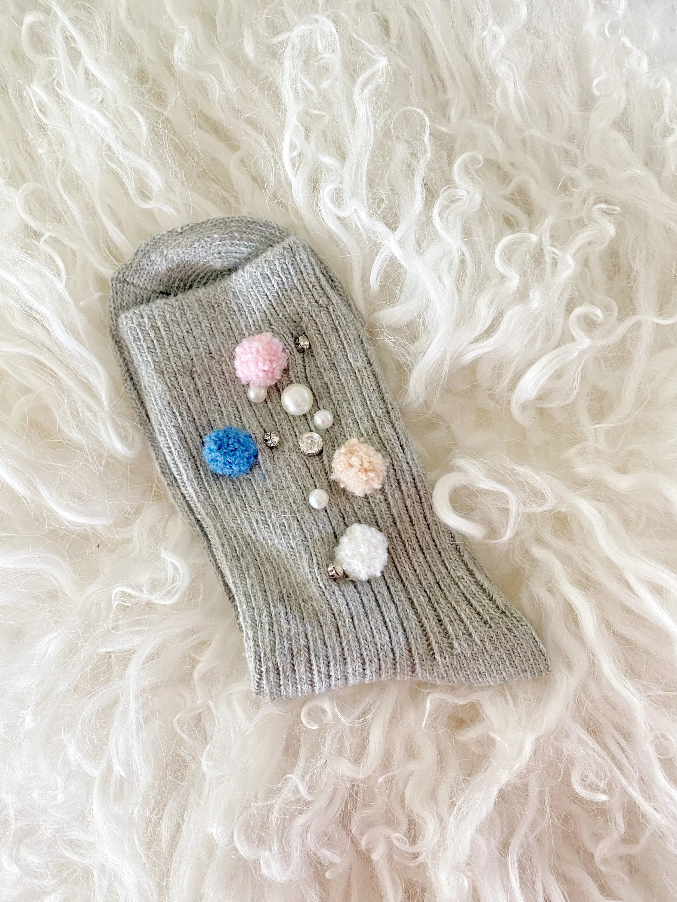 Miss June’s | Women’s | 1 pair| Beading socks｜Creative | Colorful |Craft| Winter | Designed | Art | Gift Idea | Cute | Stylish | Comfortable