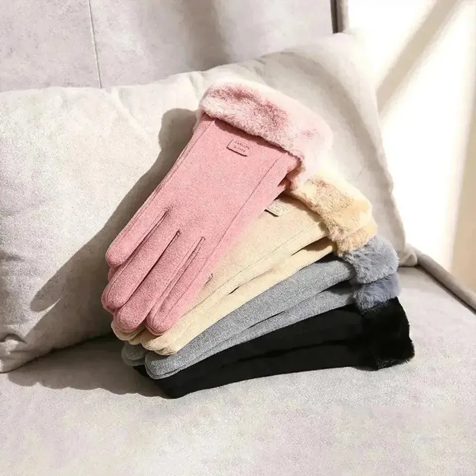 Stylish and Warm Gloves for Women This Winter